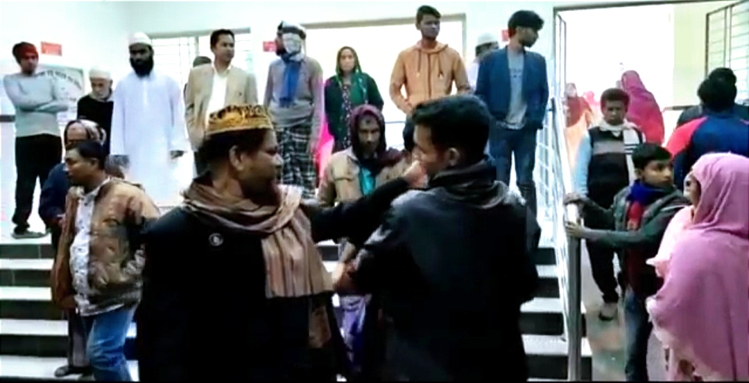 ফরিদপুরের ছেলের ধারালো অস্ত্রের কোপে পিতা খুন