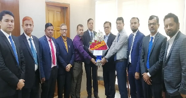 হাবিবুর রহমানকে চৌদ্দগ্রাম ব্যাংকার্স সোসাইটি’র ফুলেল শুভেচ্ছা