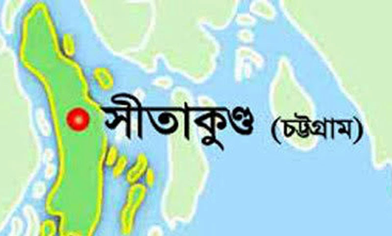 সীতাকুণ্ডে কাভার্ডভ্যানের ধাক্কায় এক যুবকের মৃত্যু