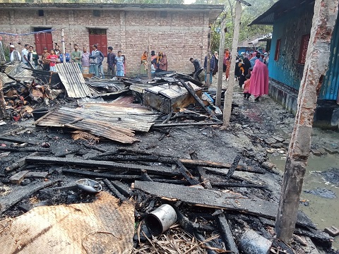 নোয়াখালীতে গ্যাস সিলিন্ডার বিস্ফোরণে শিশুর মৃত্যু