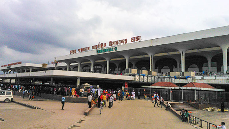 সন্দেহজনক যাত্রীদের হেলথ স্ক্রিনিংয়ের নির্দেশ