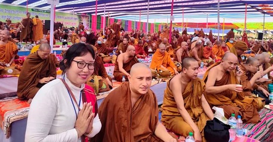 খাগড়াছড়িতে সহস্রাধিক ভিক্ষুকে পিন্ডদান