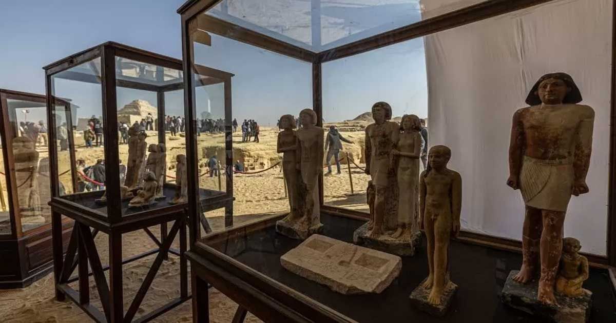 মিশরে মিলল সোনায় মোড়ানো মমি