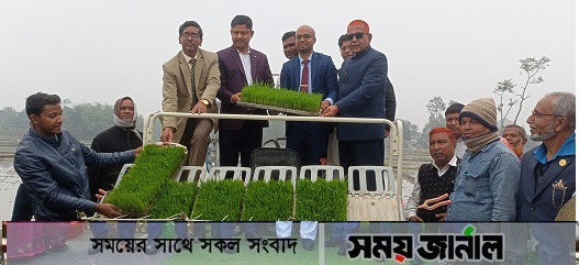 কিশোরগঞ্জে রাইস প্লান্টার যন্ত্রদ্বারা রোপন কার্যক্রমের উদ্বোধন