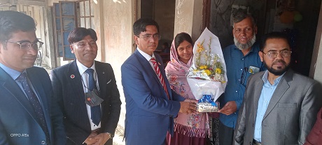 ব্যাসদী রাশিদা নবী উচ্চ বিদ্যালয় পরিদর্শনে ফরিদপুর জেলা প্রশাসক