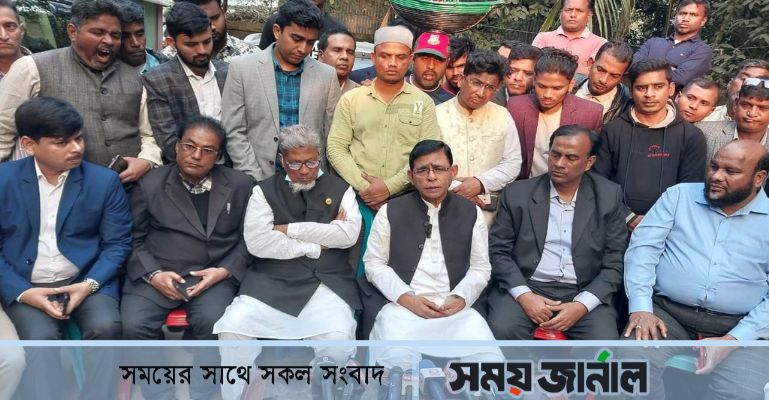 ঐক্যবদ্ধ থেকে শেখ হাসিনার হাতকে শক্তিশালী করার আহবান মোজাম্মেল হকের