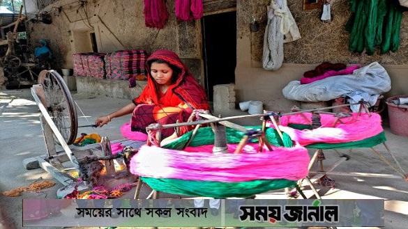 ফেলে দেয়া ঝুট কাপড়: সংসারে ফেরাচ্ছে সচ্ছলতা