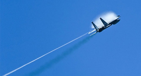 মার্কিন সামরিক বাহিনী আকাশ থেকে 'বস্তু'কে গুলি করে নামাল