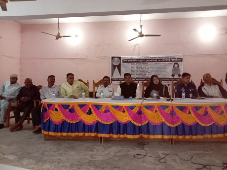 বাবার মৃত্যুর জন্য হসপিটাল কর্তৃপক্ষকে দায়ী করলেন মেয়ে