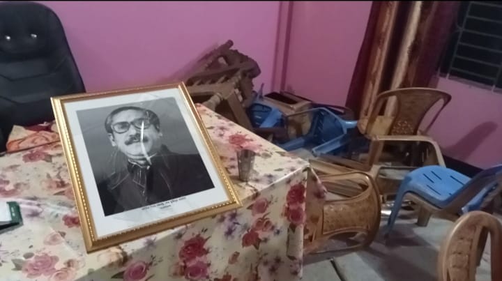 চেয়ারম্যানের অফিসে হামলা-ভাংচুর ও লুটপাটের অভিযোগ