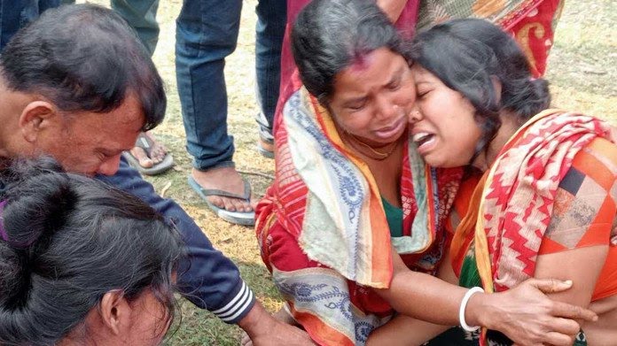 গোপালগঞ্জে ট্রেনের ধাক্কায় শিক্ষক নিহত