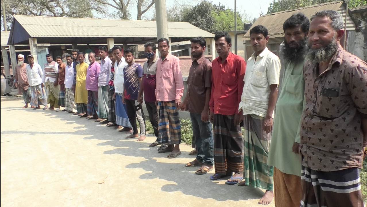 ইসলামপুরে ভূমি কর্মকর্তা বিরুদ্ধে অপপ্রচার,  প্রতিবাদে বিক্ষোভ মিছিল