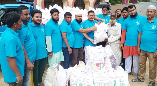 চৌদ্দগ্রামে ৮ শতাধিক পরিবারের মাঝে ইফতার সামগ্রী বিতরণ