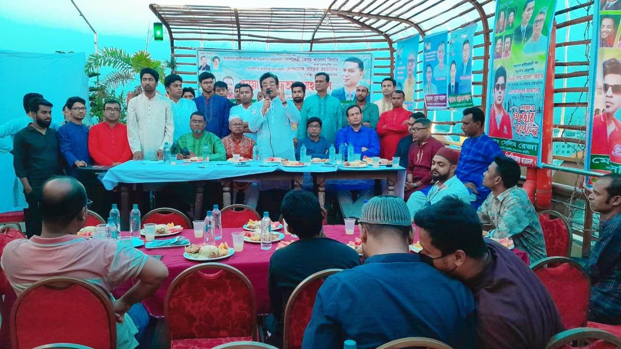 জাবি শাখা ছাত্রদলের ইফতার মাহফিল অনুষ্ঠিত