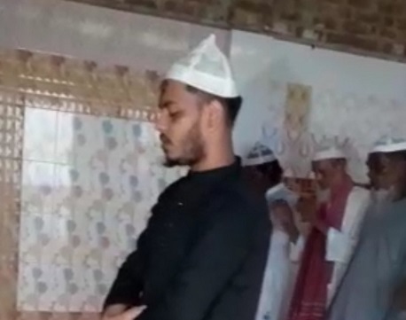 সৌদির সাথে মিল রেখে নোয়াখালীর ৫ মসজিদে ঈদের নামাজ আদায়