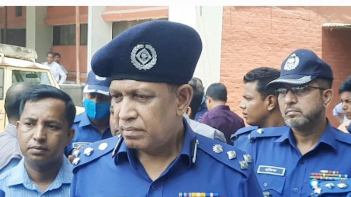 কক্সবাজারে ১০ জেলের মৃতদেহ উদ্ধার: পুরোপুরি শণাক্তের আগে মৃতদেহ হস্তান্তর নয়