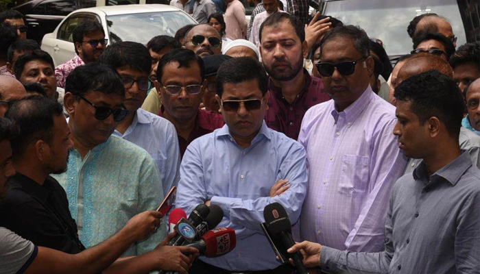 ১৩৬টি স্থানে জলাবদ্ধতা নিরসনে কাজ করেছে ডিএসসিসি: মেয়র তাপস