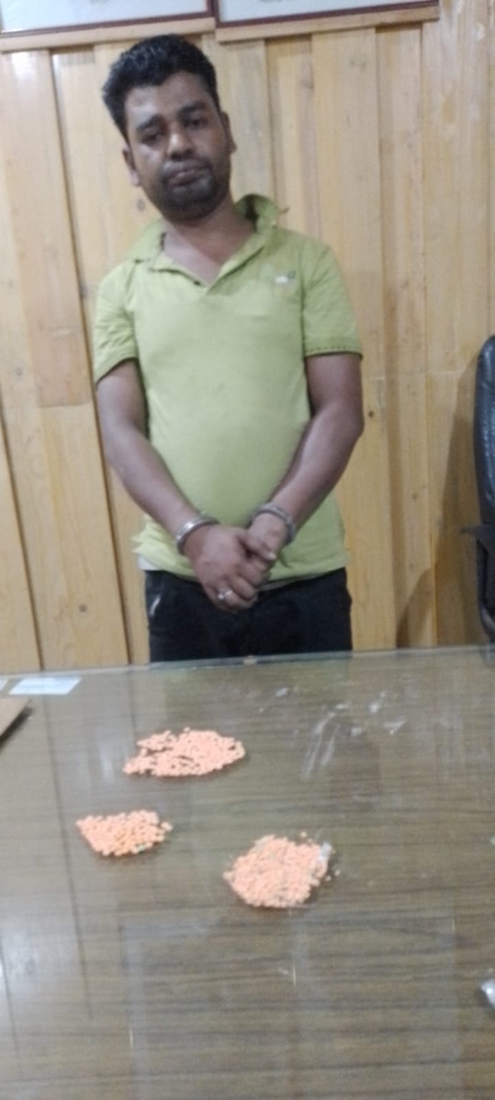 সীতাকুণ্ডে পুলিশের অভিযানে ইয়াবা ট্যাবলেটসহ এক যুবক আটক