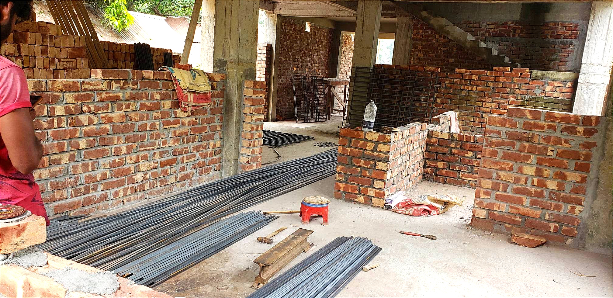 ফরিদপুরে ব্যাংক কর্মকর্তার ভবনের কাজে অবৈধ বিদ্যুৎ সংযোগ: যাচাই সাপেক্ষে শাস্তির আশ্বাস