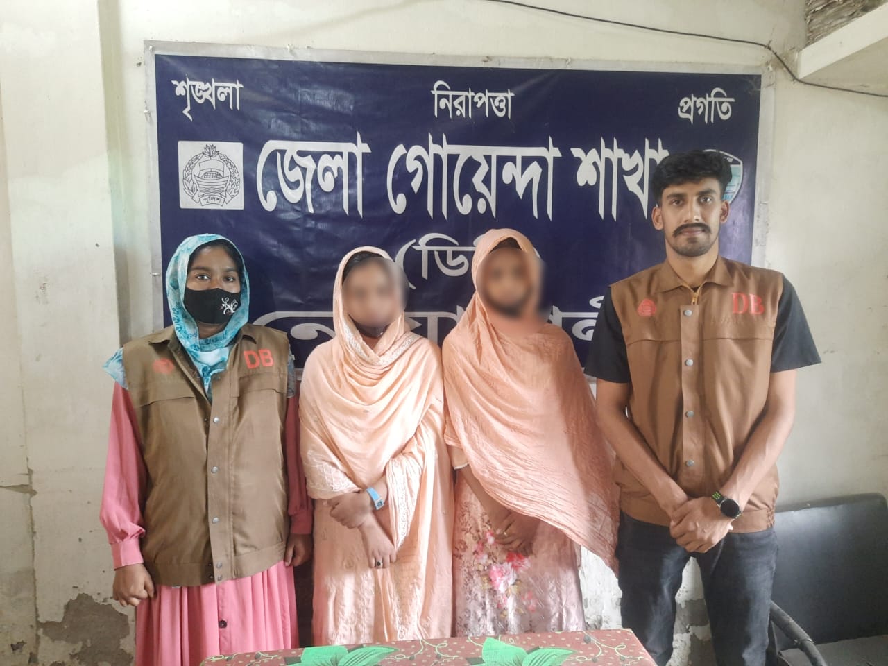 নোয়াখালীর ২ কিশোরীকে ঢাকার টিকটকারদের ফাঁদ থেকে উদ্ধার