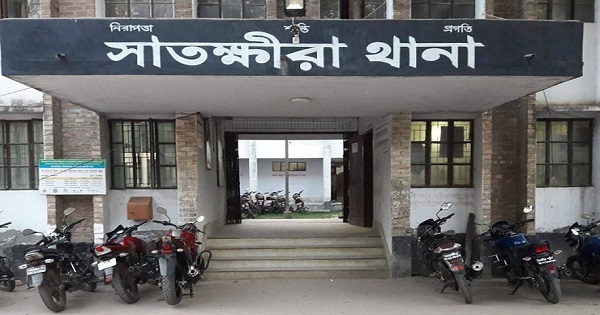 সাংবাদিককে নির্যাতন: সাবেক স্ত্রীসহ ইউপি সদস্য কাদেরের বিরুদ্ধে পর্ণগ্রাফি আইনে মামলা