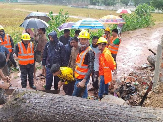 ঘূর্ণিঝড় ‘মোখা': টেকনাফে ব্যাপক ক্ষয়ক্ষতি