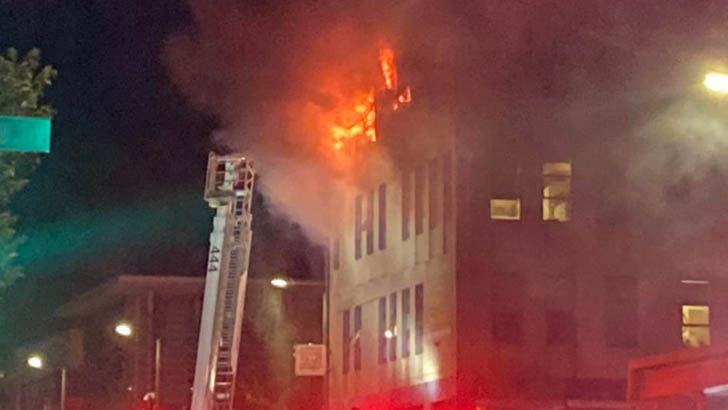 নিউজিল্যান্ডে হোস্টেলে আগুন, নিহত ১০ জন