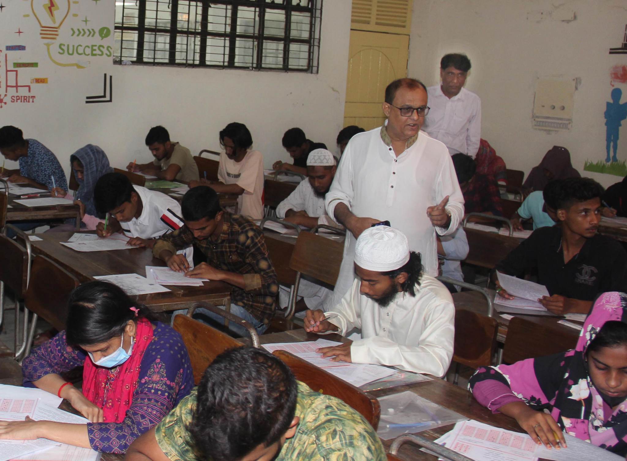 ইবিতে গুচ্ছভুক্ত 'সি' ইউনিটের ভর্তি পরীক্ষা সম্পন্ন, উপস্থিতি ৯৭.৭৪ শতাংশ