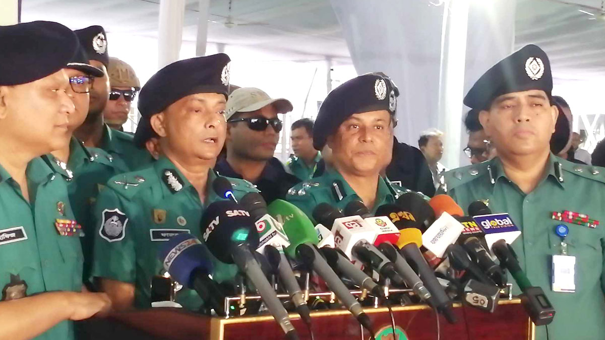 শুধু জায়নামাজ-ছাতা নিয়ে ঈদগাহে যাওয়ার অনুরোধ