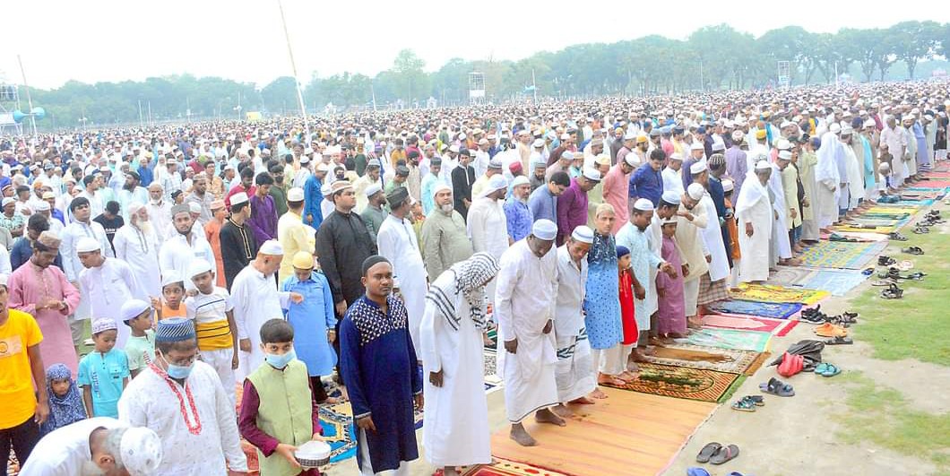 দিনাজপুরে লাখো মুসল্লির অংশগ্রহণে দেশের বৃহৎ ঈদের জামাত
