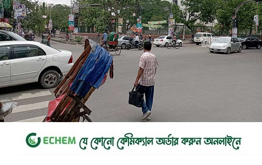 এখনো ঢাকা ফাঁকা, নেই যানজট ভোগান্তি