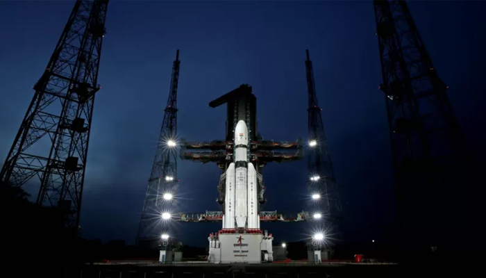 চাঁদের দিকে ছুটছে চন্দ্রযান ৩