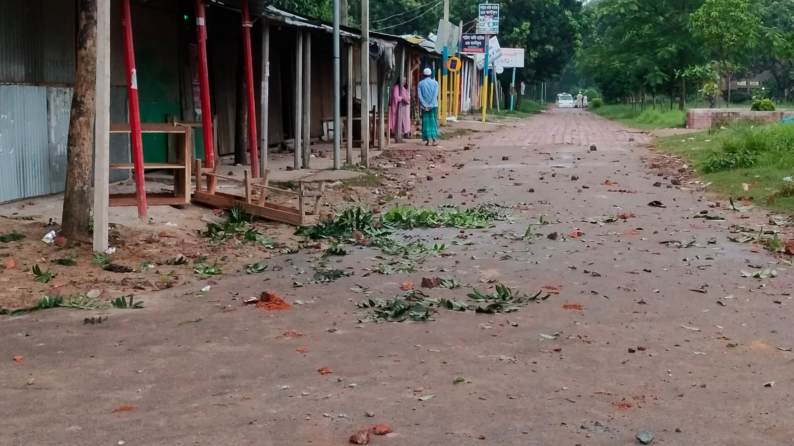 মধ্যরাতে জাবির দুই হলের শিক্ষার্থীদের মধ্যে সংঘর্ষ, আহত ২০