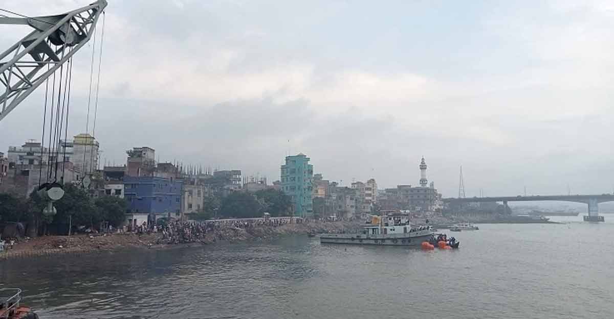 সদরঘাটে ‘রুস্তম’, সকাল থেকে ফের উদ্ধার অভিযান শুরু