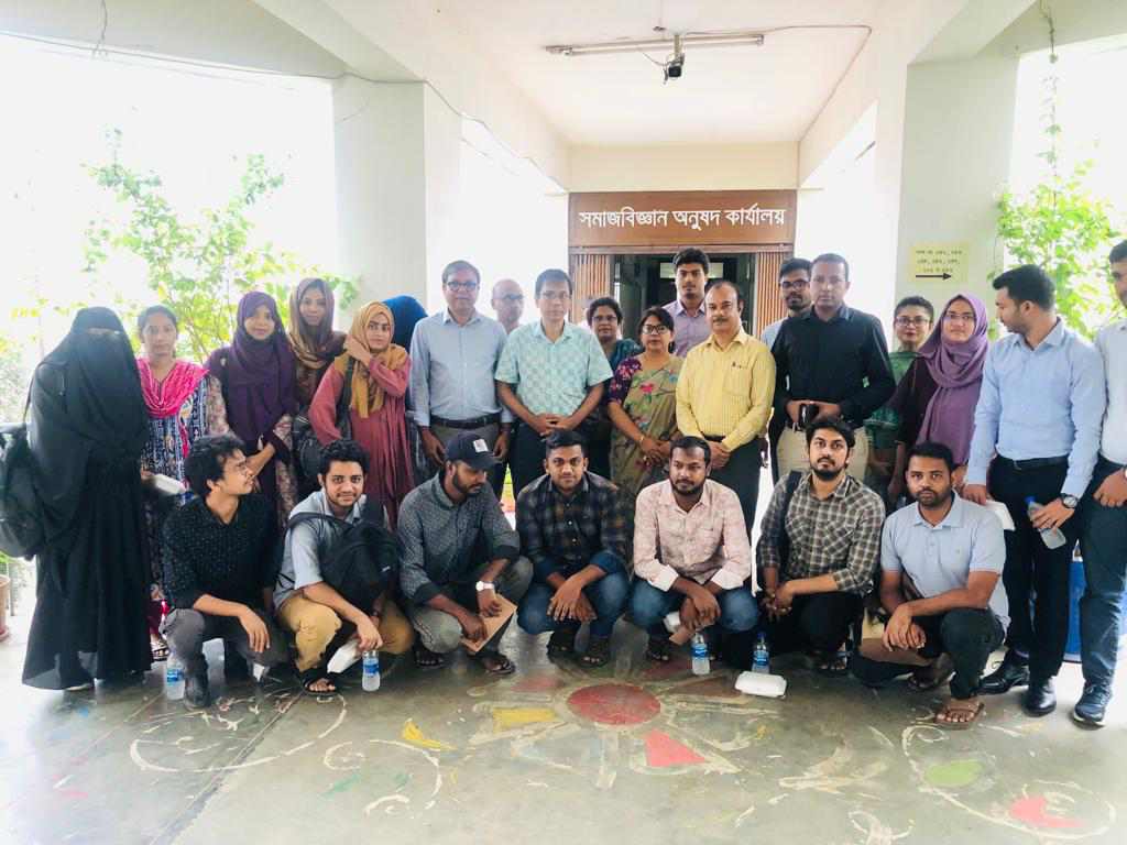 জাবি স্নাতকোত্তর শিক্ষার্থীদের শিক্ষা বৃত্তি প্রদান