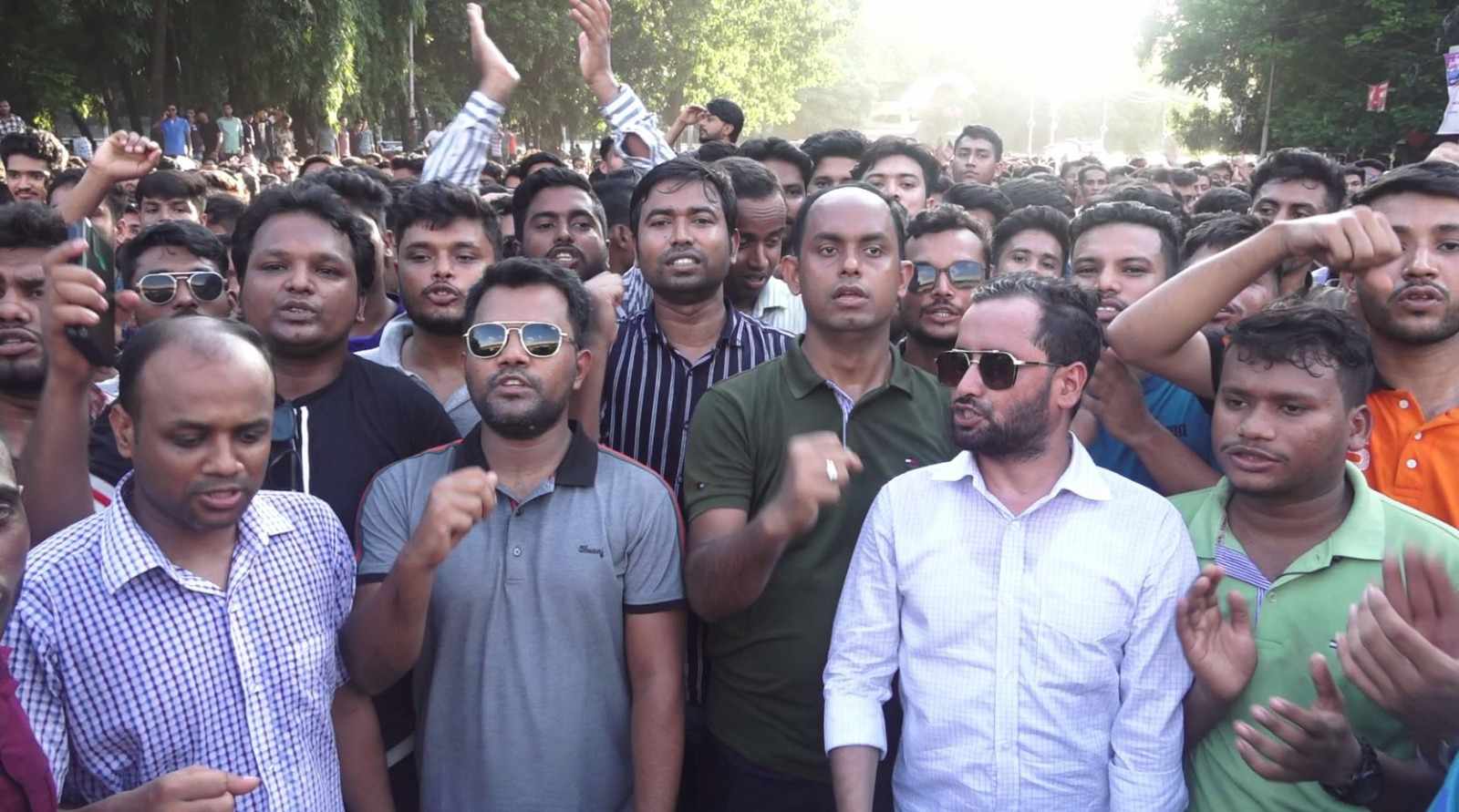 ছাত্রলীগের প্রতিবাদ সমাবেশে তিতুমীর কলেজ ছাত্রলীগের স্বতঃস্ফূর্ত অংশগ্রহণ