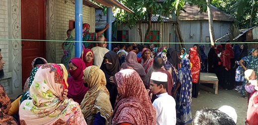 নরসিংদীতে নারীর ঝুলন্ত মরদেহ উদ্ধার