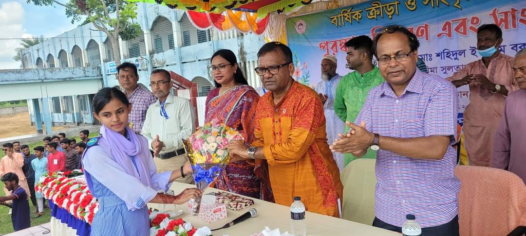 বর্তমান সরকার শিক্ষা, শিক্ষার্থীদের খেলাধুলা ও মানোন্নয়নে কাজ করে যাচ্ছে: এমপি বকুল