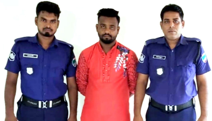 দেবহাটায় বিয়ের প্রলোভনে তরুণীকে ধর্ষণের অভিযোগে যুবক গ্রেপ্তার