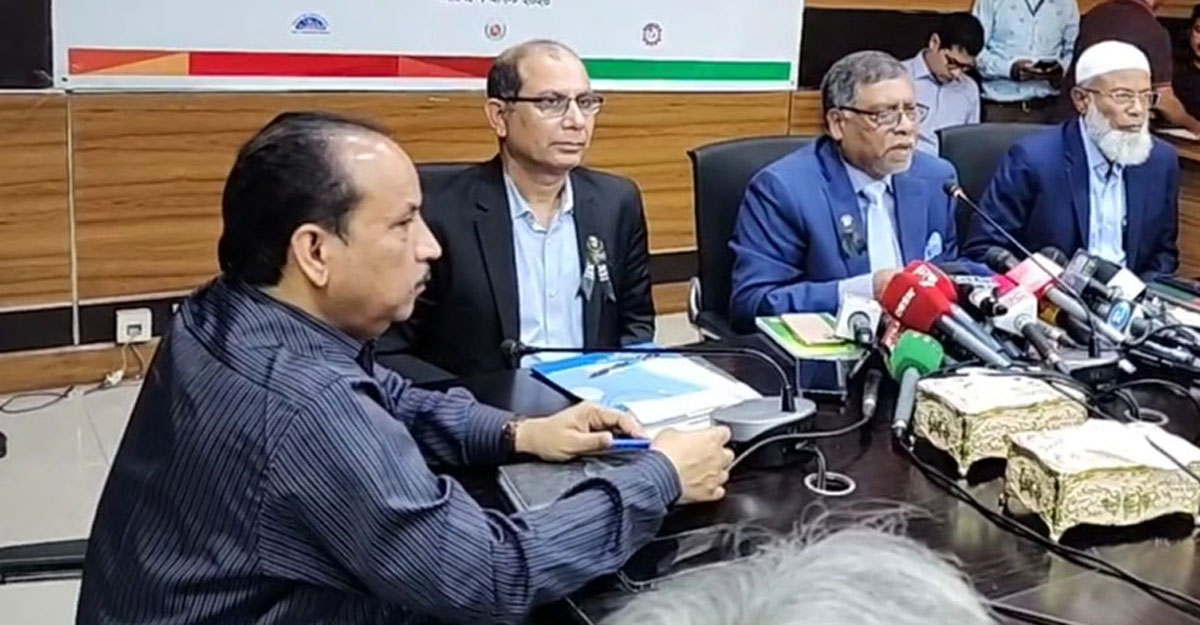 ডেঙ্গু ভ্যাকসিনের জন্য অপেক্ষা করতে বললেন স্বাস্থ্যমন্ত্রী