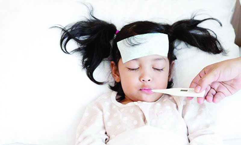 শিশুকে ডেঙ্গু থেকে রক্ষা করবেন যেভাবে