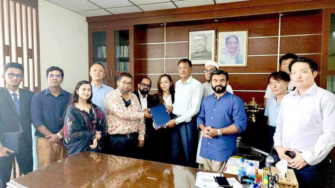 ডিআইইউ ও ওথেলো ফাইন্যান্সিয়াল-এমপি ট্রাভেলর সমঝোতা স্বাক্ষর