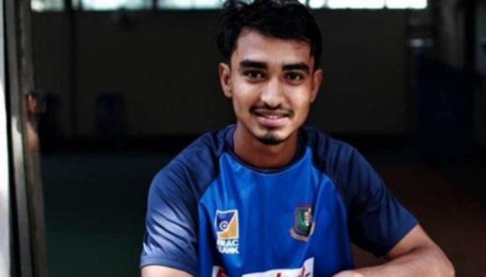 এশিয়া কাপ থেকে ছিটকে গেলেন এবাদত, কপাল খুললো সাকিবের