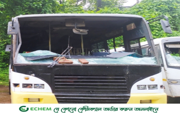 শিক্ষার্থী আহতের ঘটনায় চবি ক্যাম্পাসে ভাঙ্গচুর