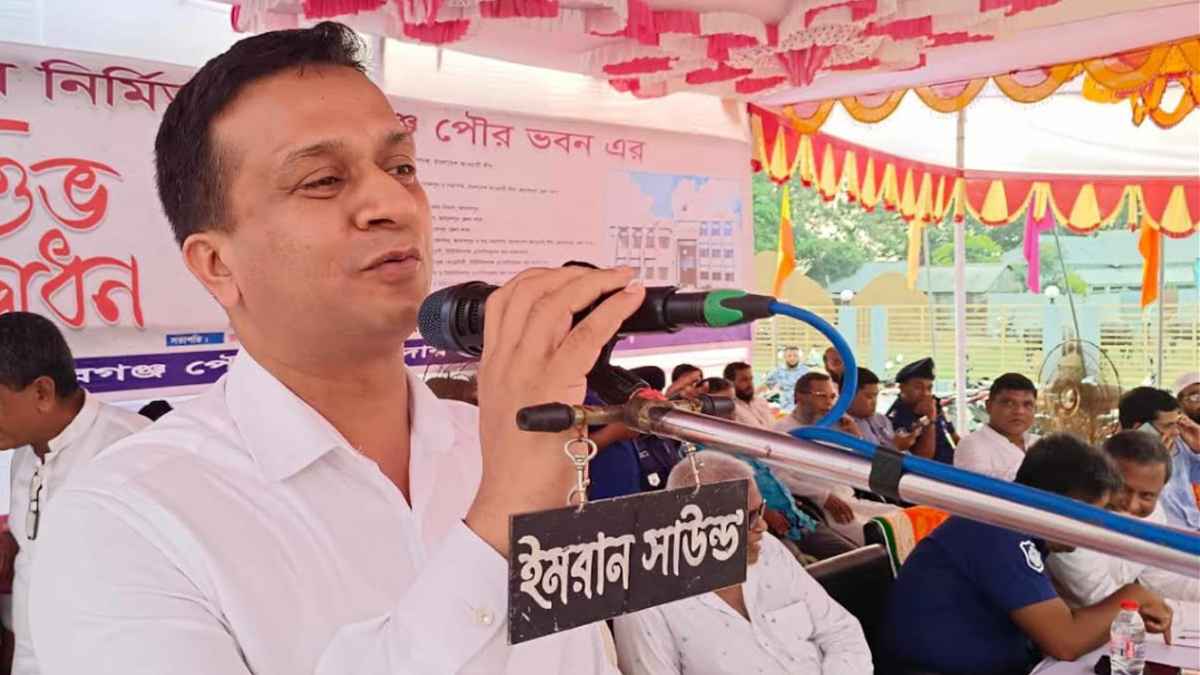 সরানো হলো জামালপুরের সেই ডিসিকে