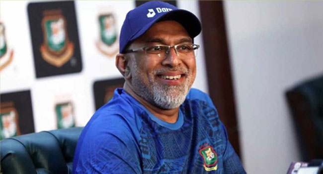 নিউজিল্যান্ড সিরিজের প্রথম দুই ম্যাচে থাকছেন না হাথুরাসিংহে