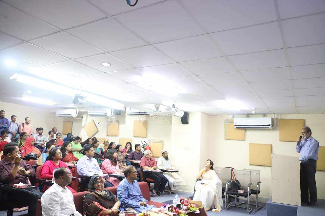 আন্তর্জাতিক প্রবীণ দিবস উপলক্ষে জবিতে সেমিনার অনুষ্ঠিত