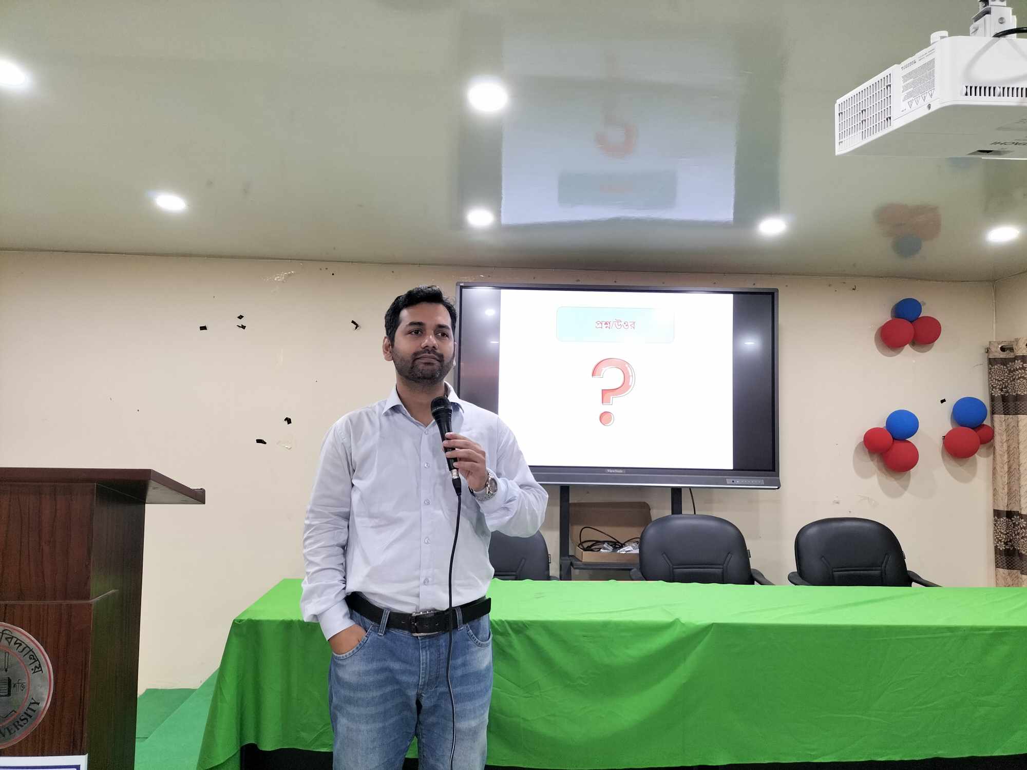 কুবিতে যৌন হয়রানি প্রতিরোধে সচেতনতা মূলক সভা অনুষ্ঠিত