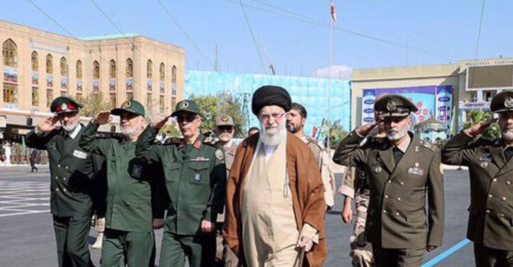 ইসরায়েলের বিরুদ্ধে কড়া হুঁশিয়ারি খামেনির