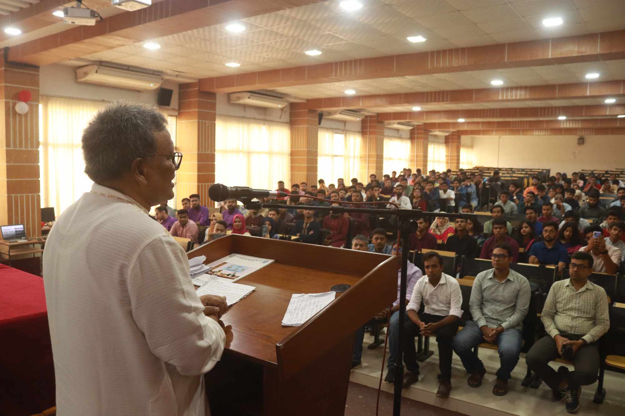 পঞ্চম শিল্প বিপ্লবের নেতৃত্ব দিবে প্রযুক্তি: যবিপ্রবি উপাচার্য